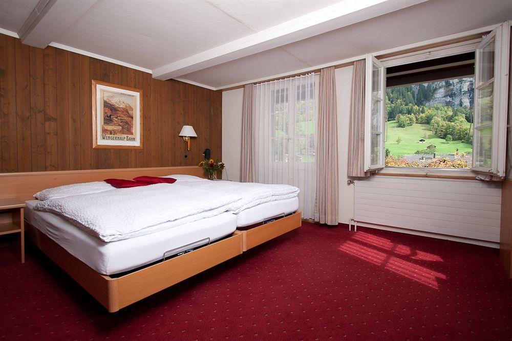 Hotel Oberland 2*
