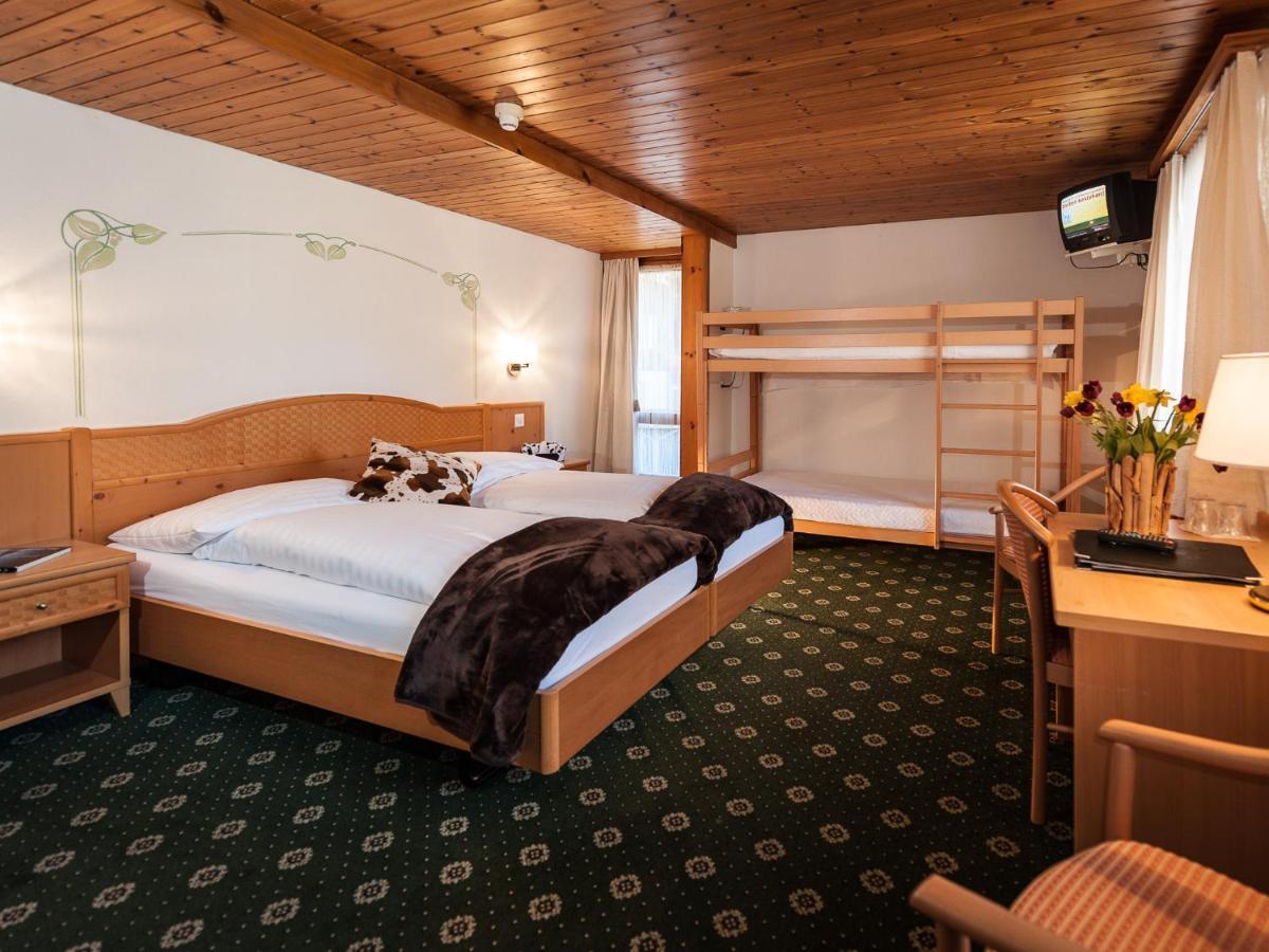 Oberland Hotel 2*