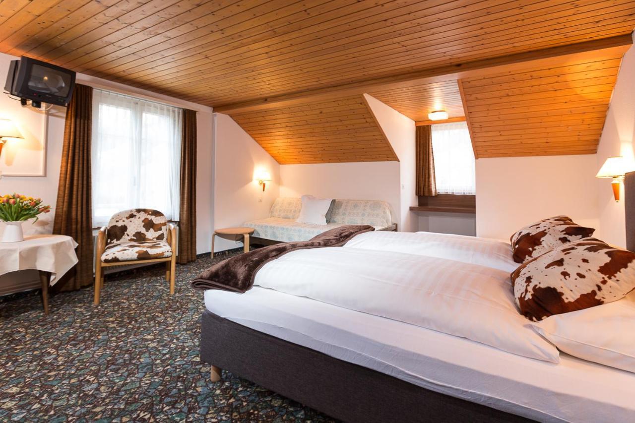 Hotel Oberland 2*